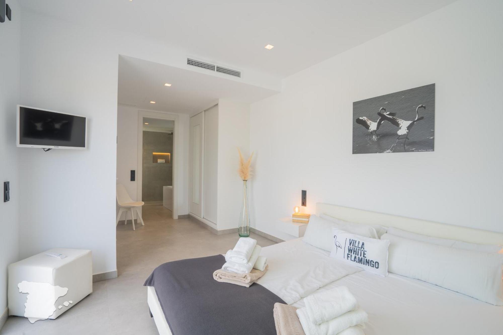 Costablancadreams White Flamingo In Villa